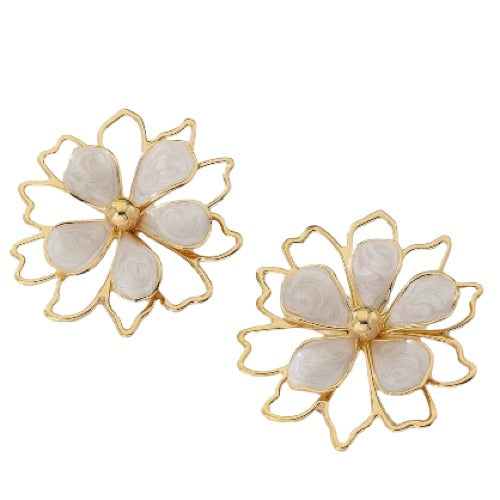 Petal Kiss Earrings