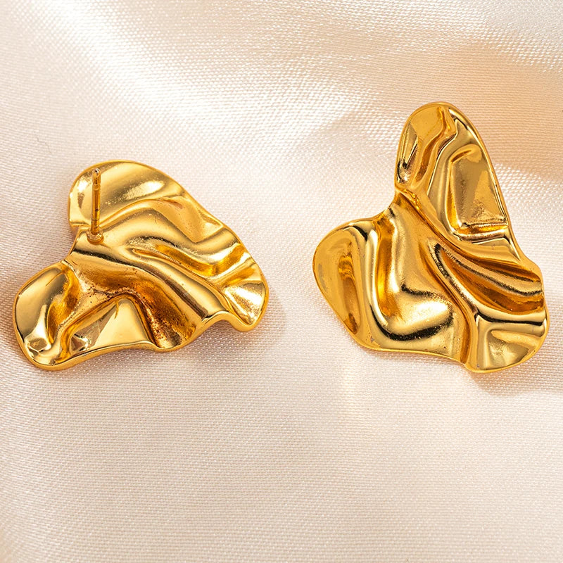Sculptura Trio  The Atlas Ring