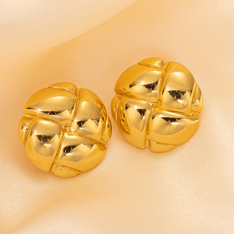 Sculptura Trio  The Atlas Ring