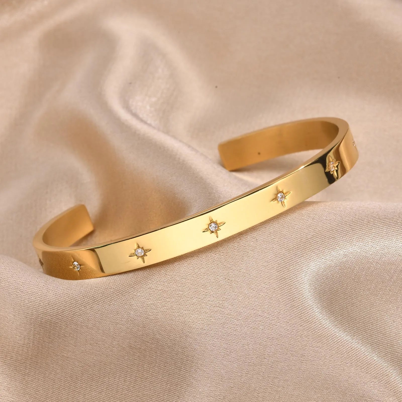 Luminé Star Bracelet