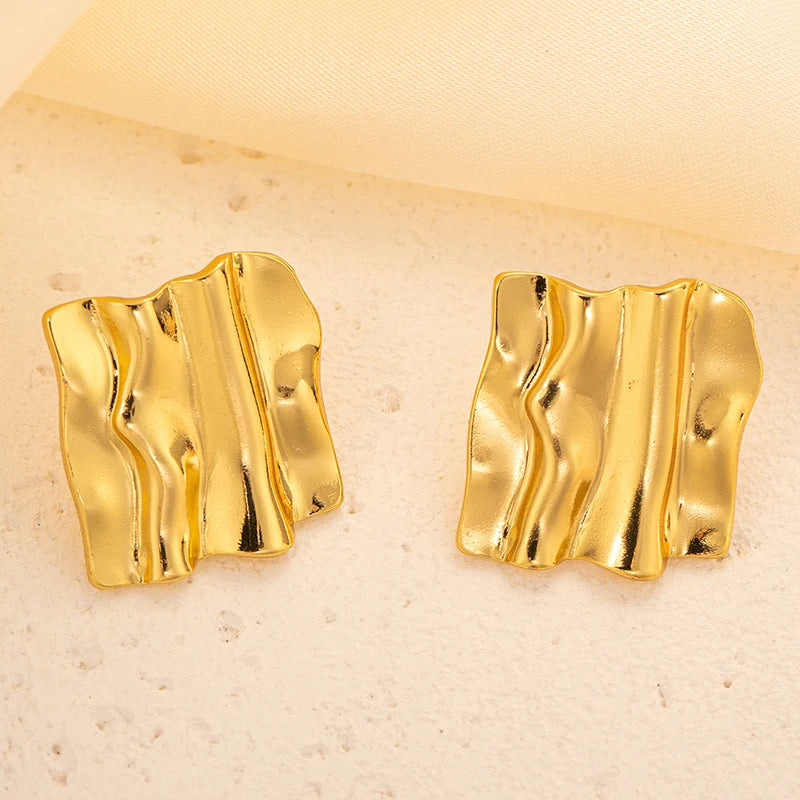Sculptura Trio  The Atlas Ring