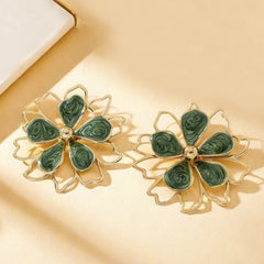 Petal Kiss Earrings