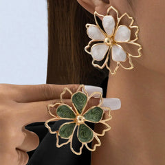 Petal Kiss Earrings