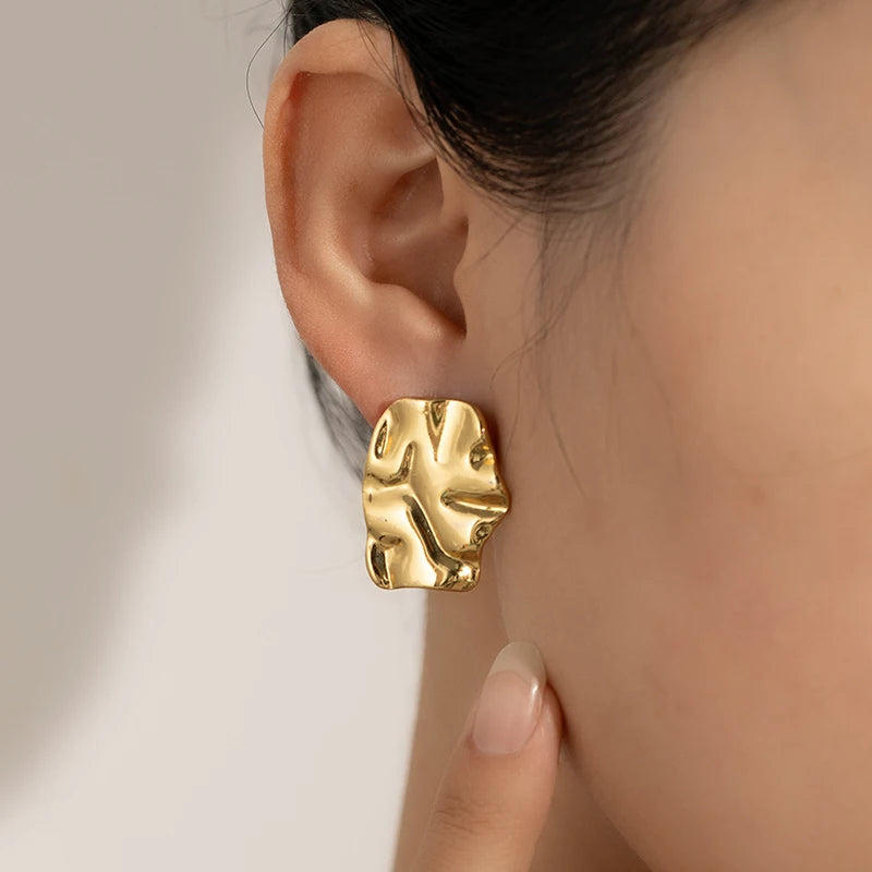 Sculptura Trio  The Atlas Ring
