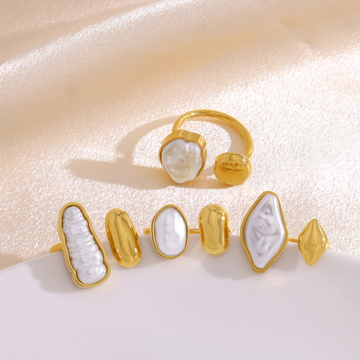 Sculpted Harmony Ring