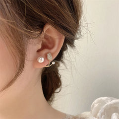 Tulip pearl studs