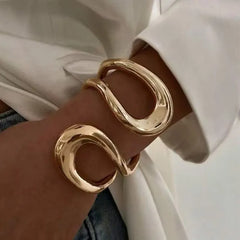 Contour Clasp Bracelet